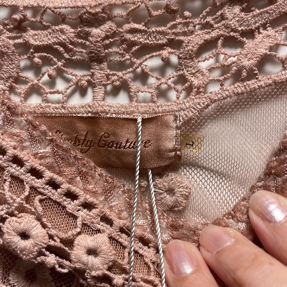 Simply Couture top, size Large.